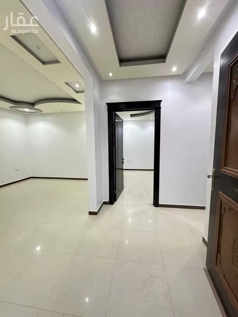 5 bedroom villa in Al Yarmouk 7