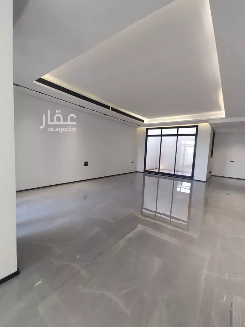 فيلا 4 غرف في العارض 7