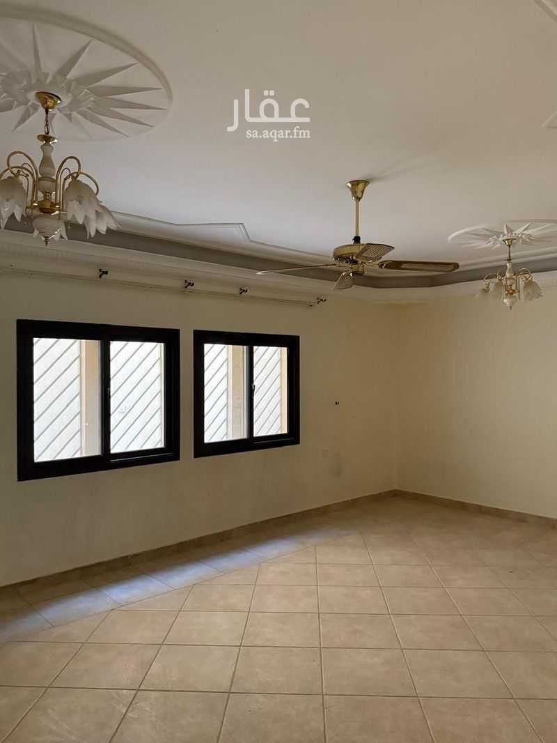 5 bedroom villa in Al Rawdah, Riyadh 9