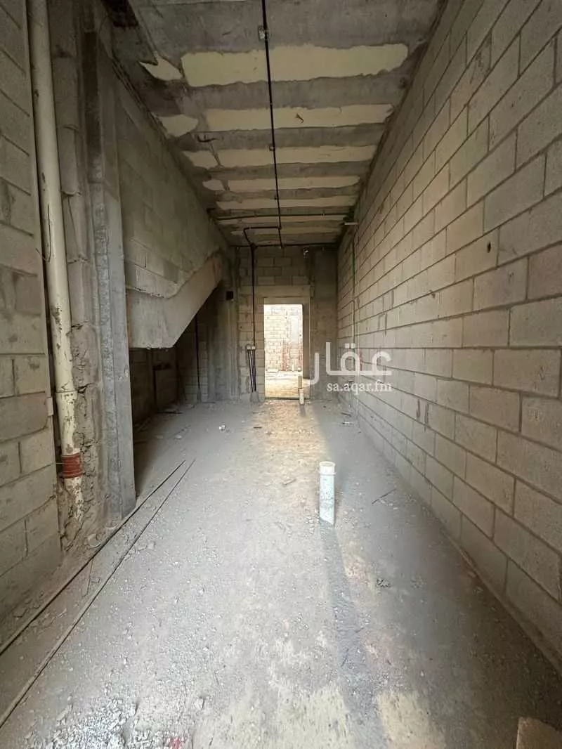 4 bedroom villa in Al Narjis 18