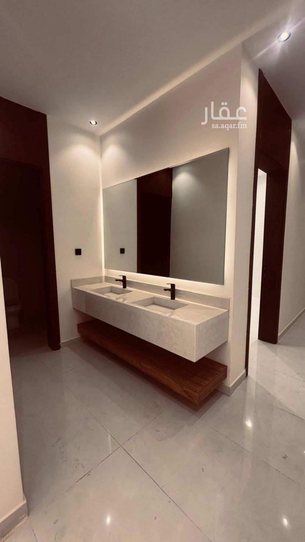 5 bedroom villa in Dhahrat Laban, Riyadh 15