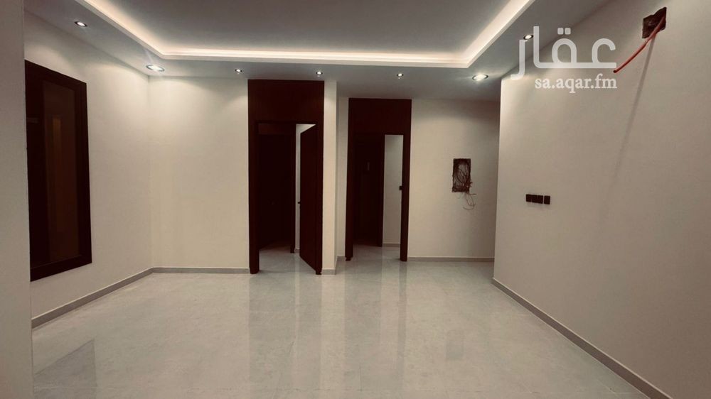 5 bedroom villa in Dhahrat Laban, Riyadh 8