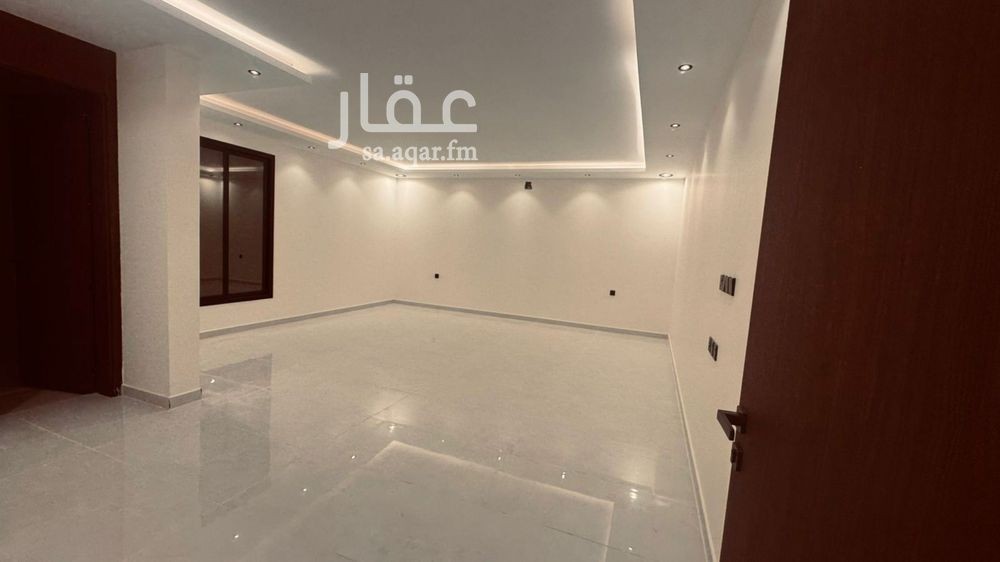 5 bedroom villa in Dhahrat Laban, Riyadh 7