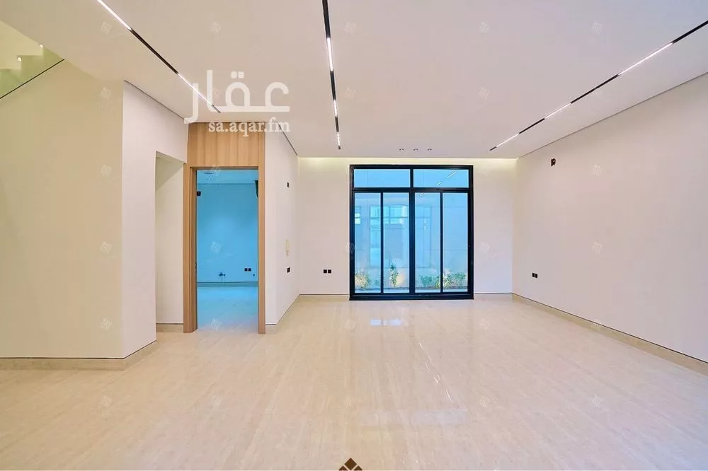 5 bedroom villa in Al Mahdiyyah 18