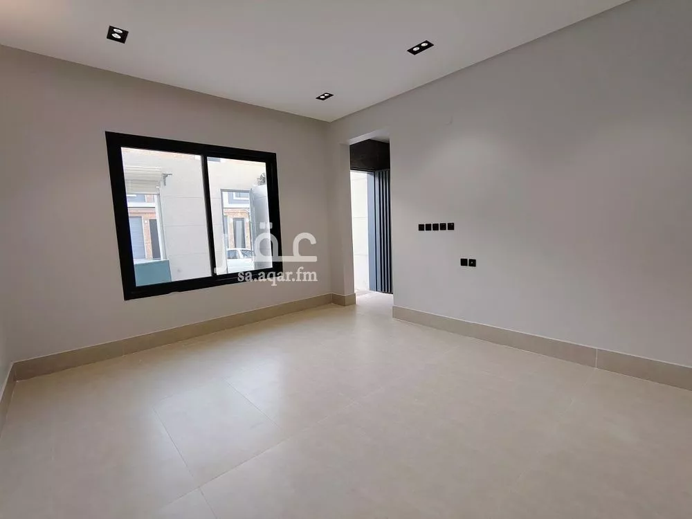 5 bedroom villa in Okaz 9