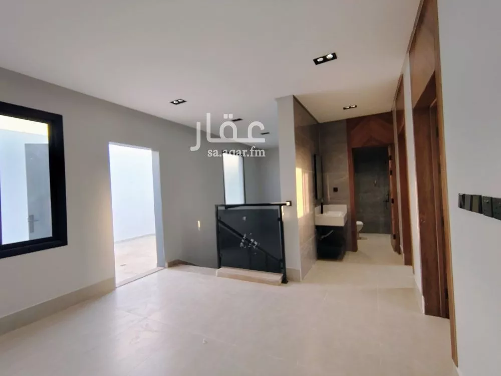 5 bedroom villa in Okaz 10