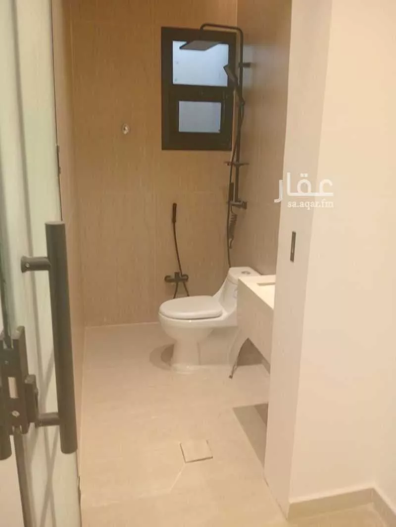 فيلا 6 غرف في الزهرة 4