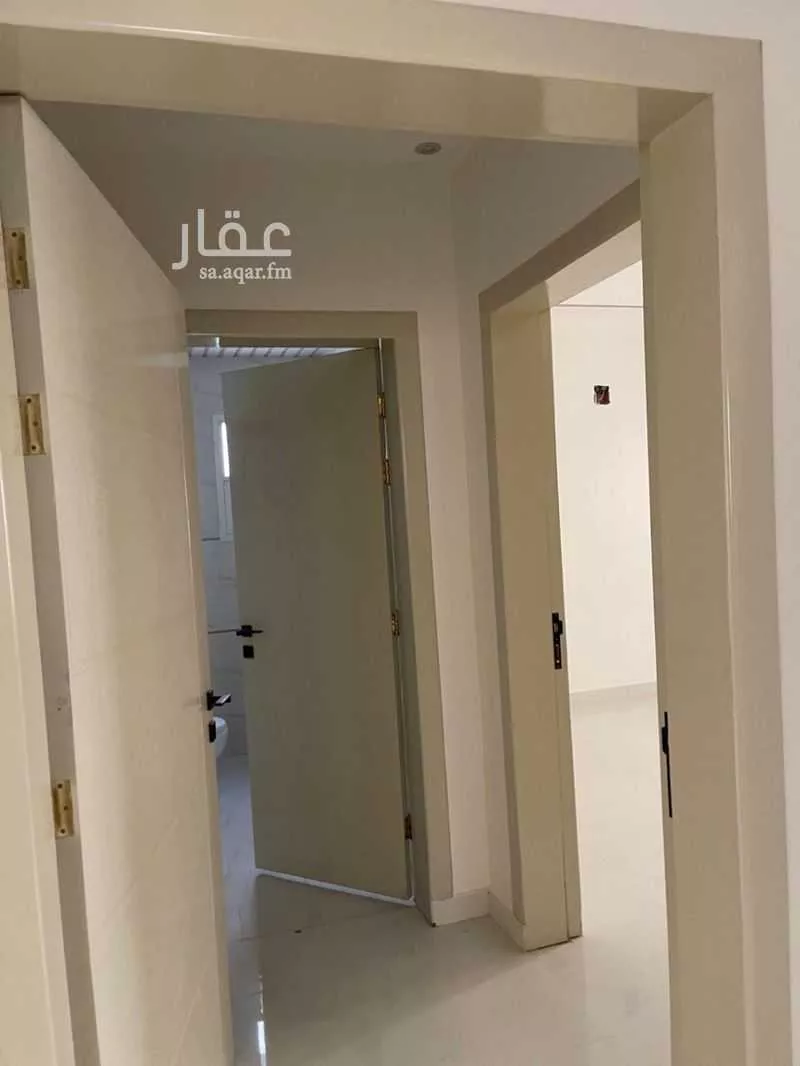 8 bedroom apartment in Al Rimal 6
