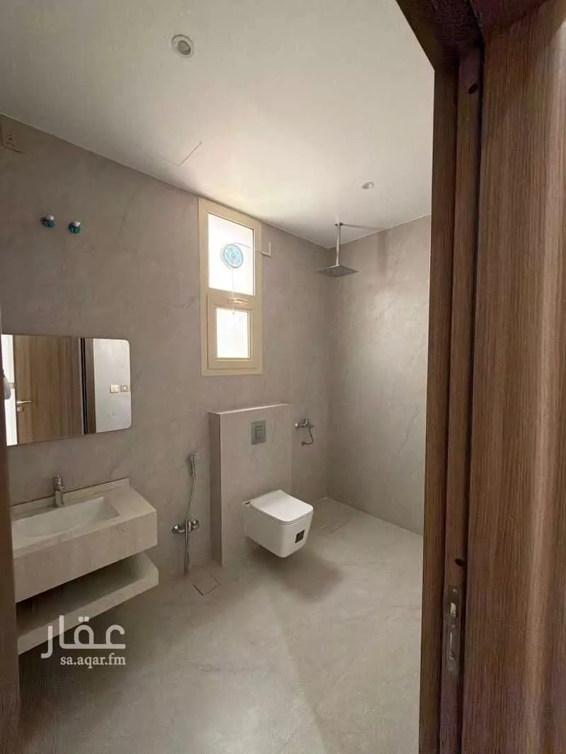 فيلا 10 غرف في الرمال 12