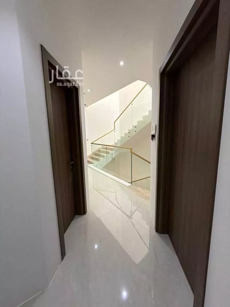 فيلا 10 غرف في الرمال 13