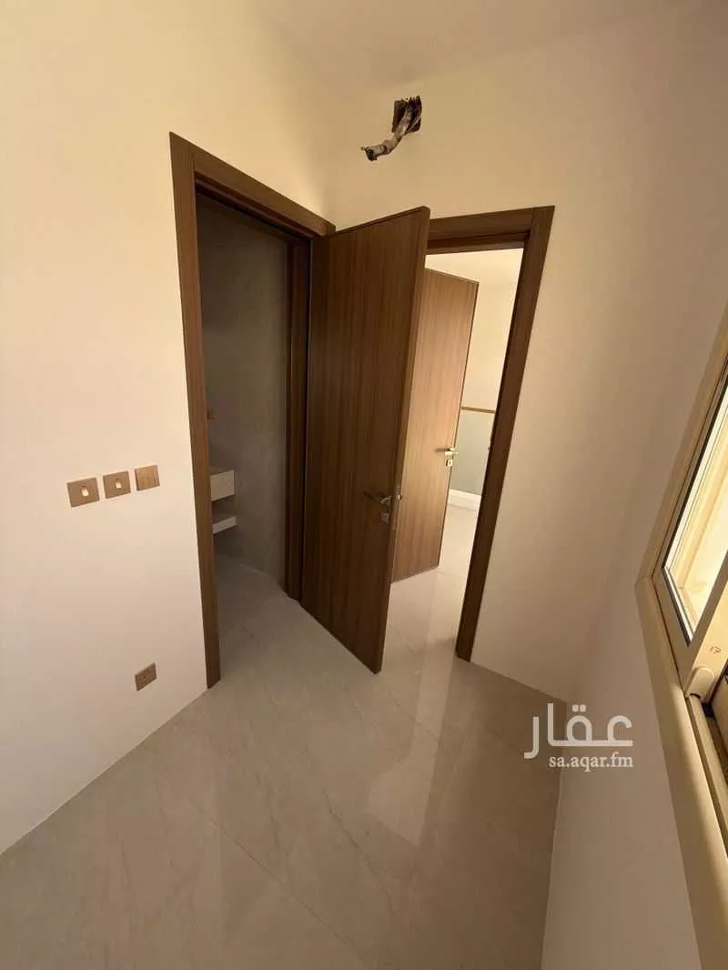 فيلا 10 غرف في الرمال 18