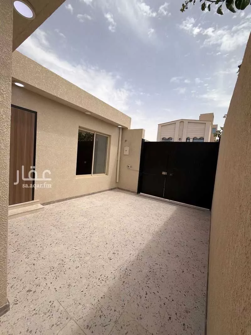 فيلا 10 غرف في الرمال 27