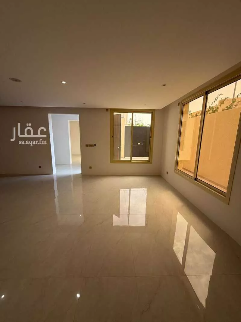 فيلا 10 غرف في الرمال 28