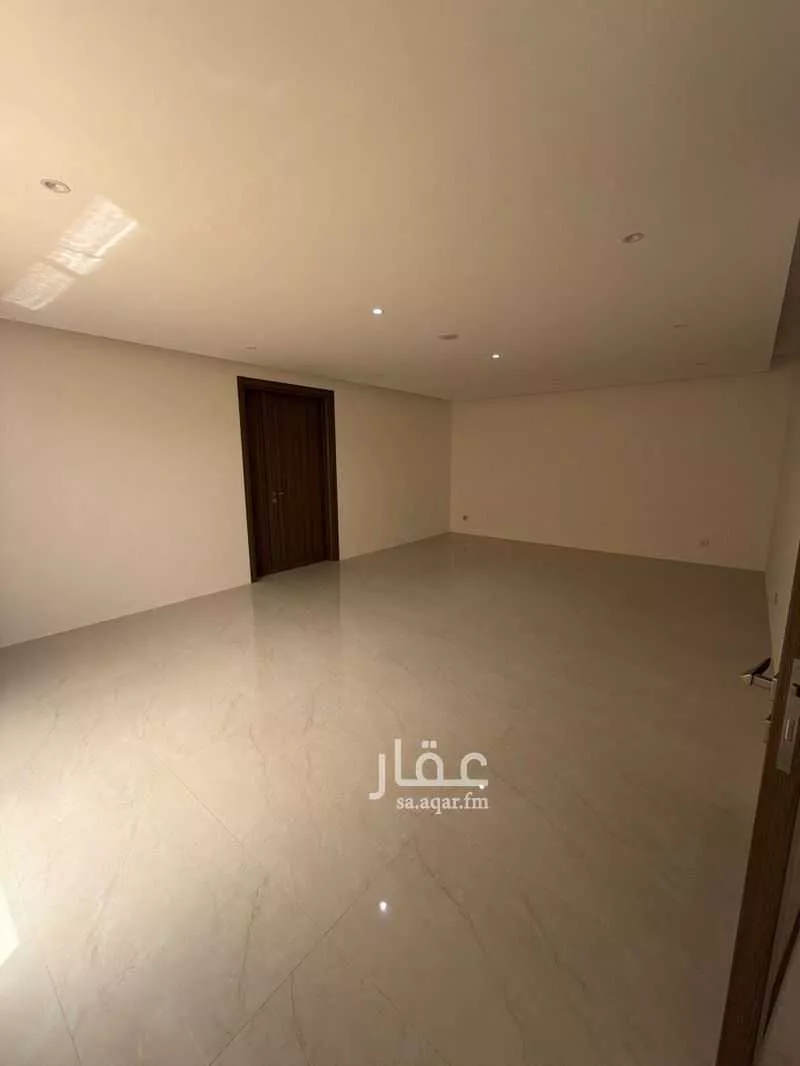 فيلا 10 غرف في الرمال 6