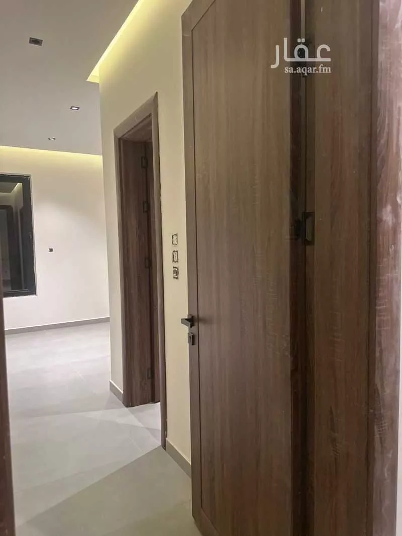 6 bedroom villa in Al Rabwa 13