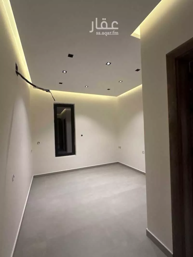 6 bedroom villa in Al Rabwa 14