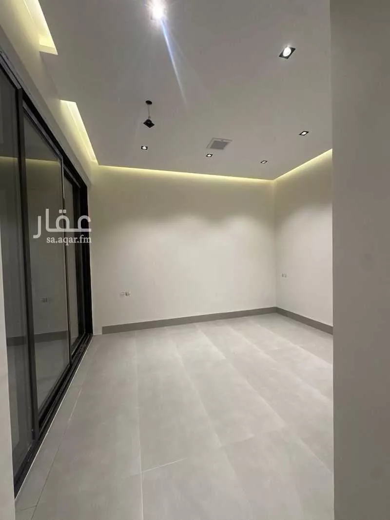 6 bedroom villa in Al Rabwa 3