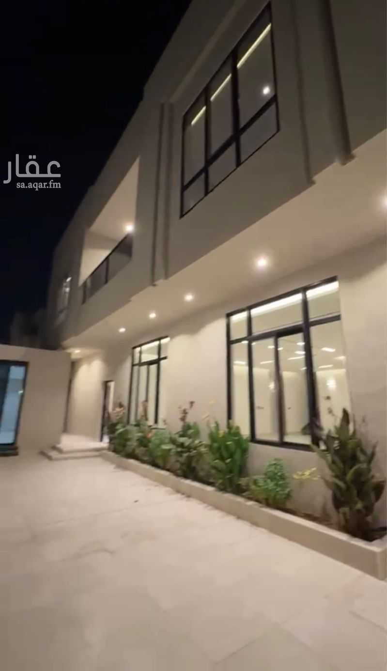 8 bedroom building in At Tahliyah, Eastern Province 4