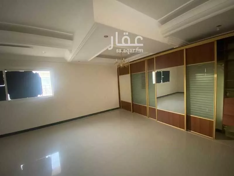 فيلا 5 غرف في المغرزات 33