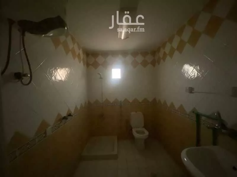 فيلا 5 غرف في المغرزات 35