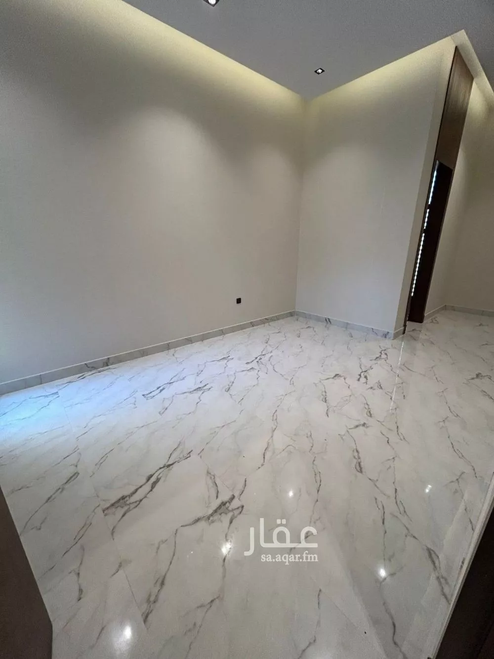 4 bedroom villa in Al Narjis 17