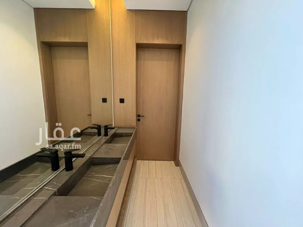 فيلا 4 غرف في النرجس 16