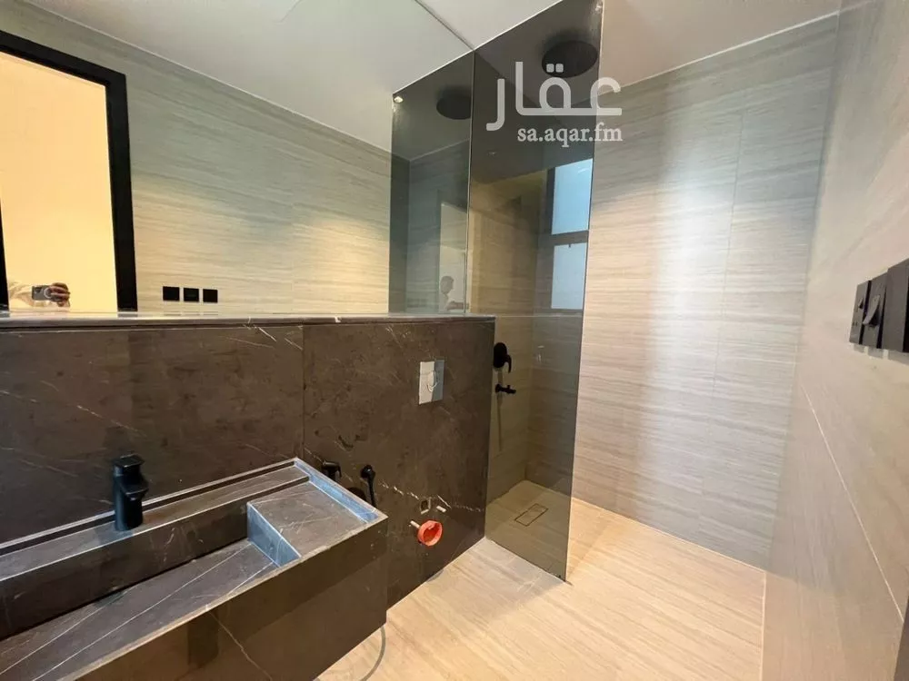 فيلا 4 غرف في النرجس 21