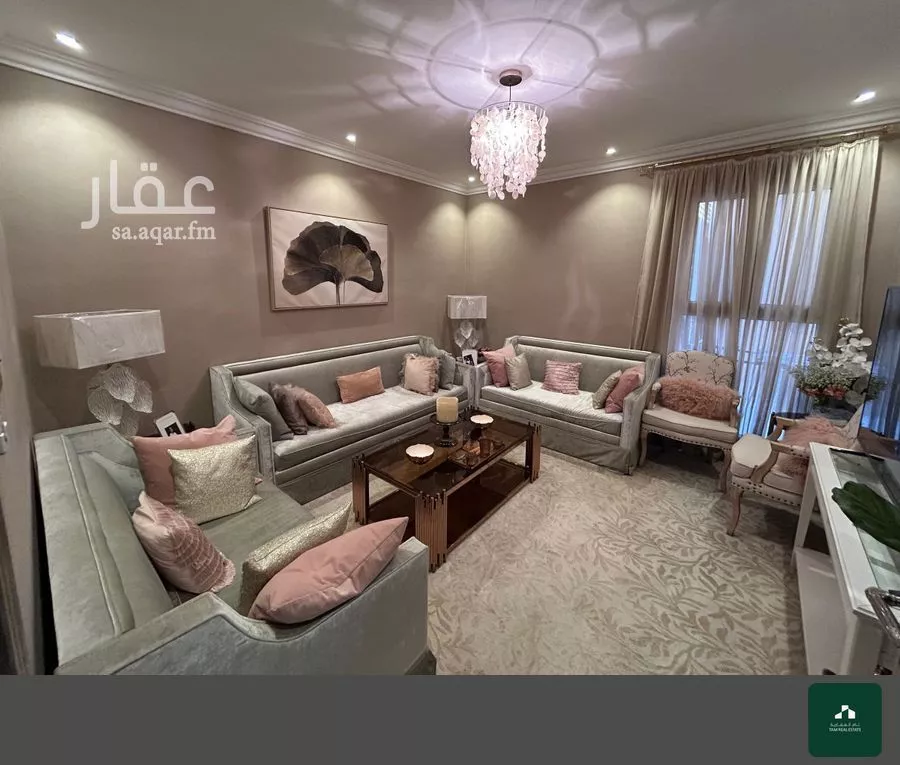 5 bedroom villa in Al Rabie 3