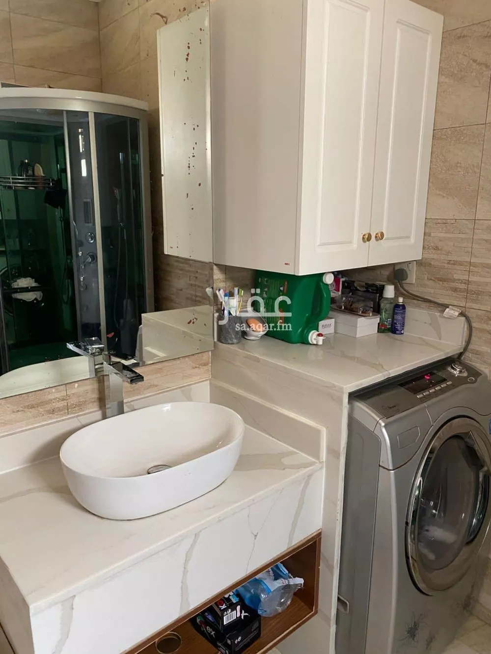 5 bedroom villa in Irqah 7
