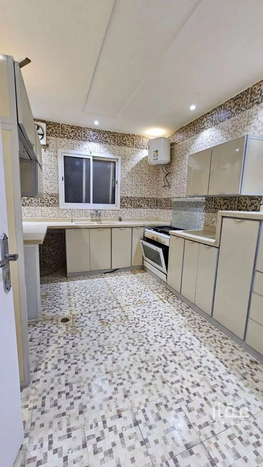 12 bedroom villa in Al Rimal 24