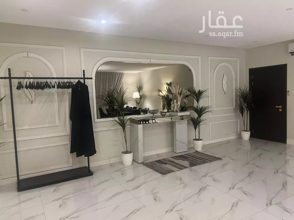 4 bedroom villa in Al Rawdah 7