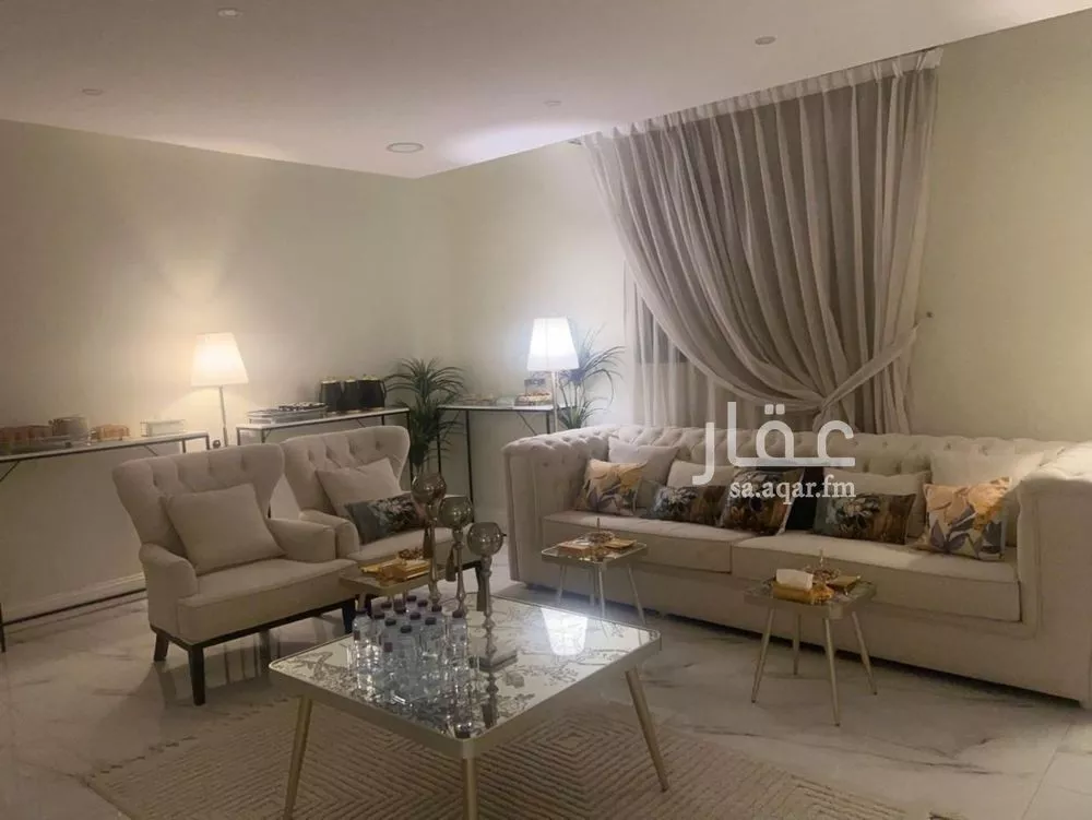 4 bedroom villa in Al Rawdah 8