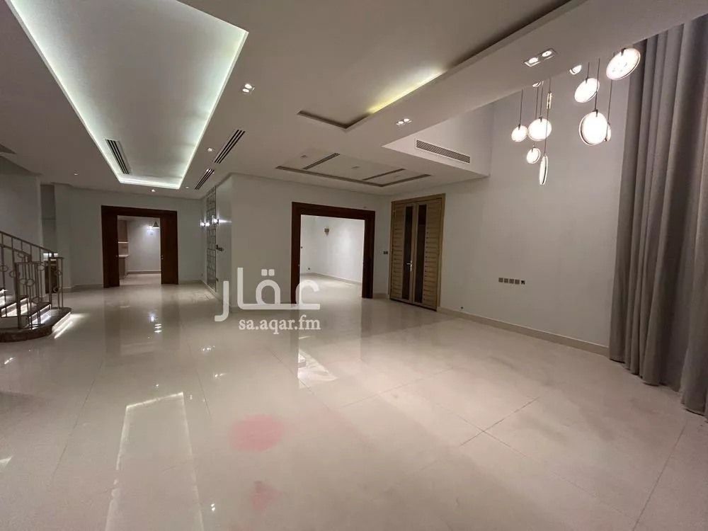 6 bedroom villa in Al Narjis 21