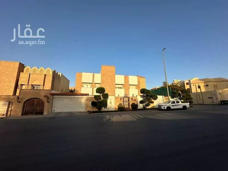 فيلا 9 غرف في العليا 6