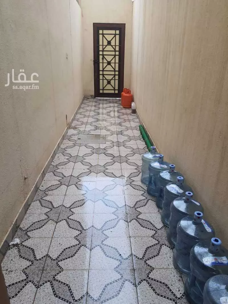 فيلا 13 غرف في العزيزية 4