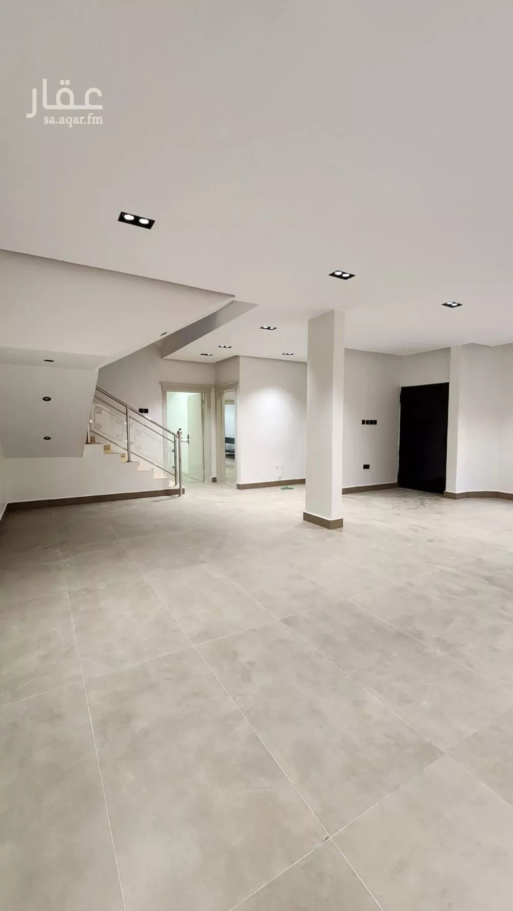 5 bedroom villa in Al Yasmin 13