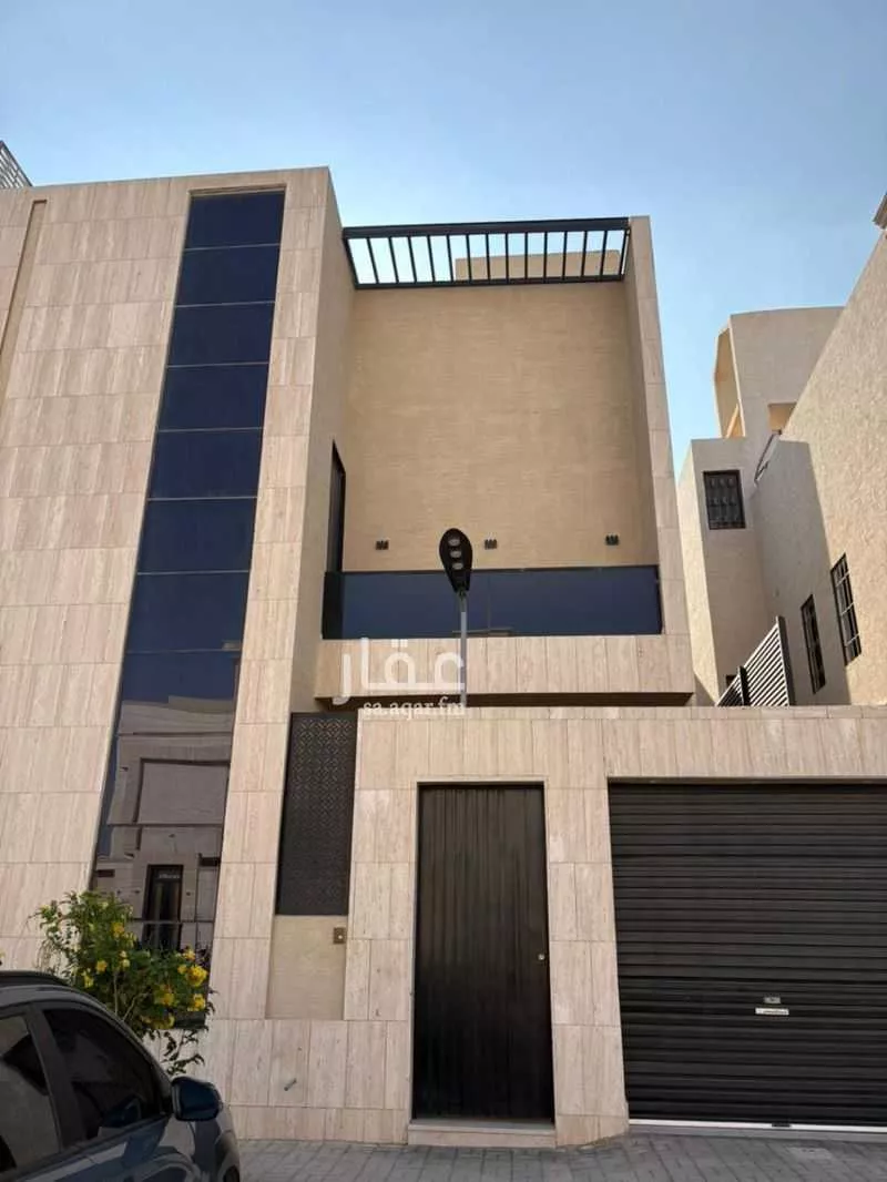 8 bedroom villa in Al Mahdiyyah 4
