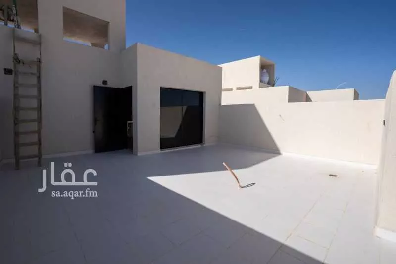 فيلا 5 غرف في ديراب 11