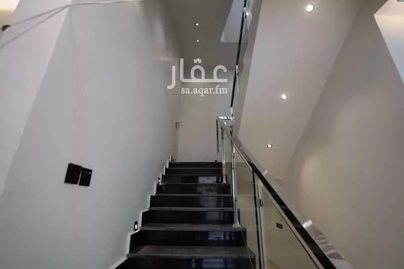 فيلا 5 غرف في ديراب 19