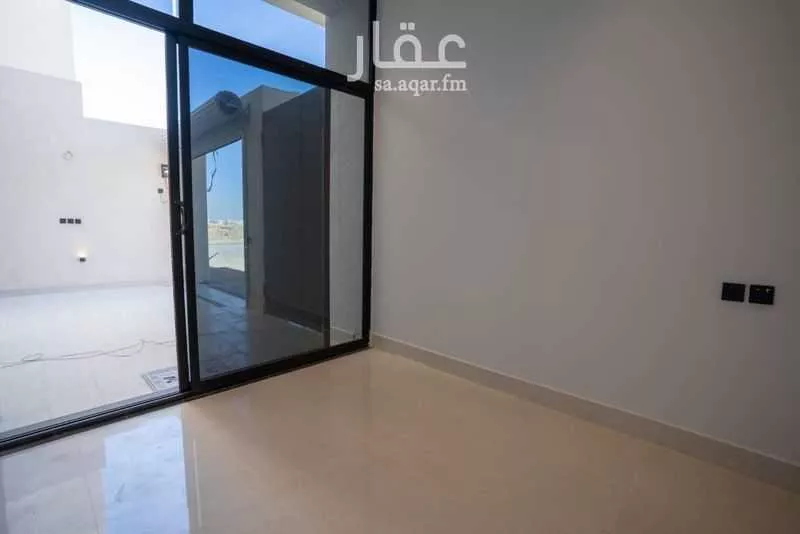 فيلا 5 غرف في ديراب 22