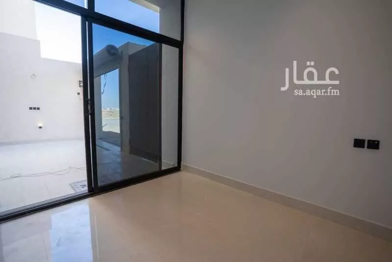 فيلا 5 غرف في ديراب 10