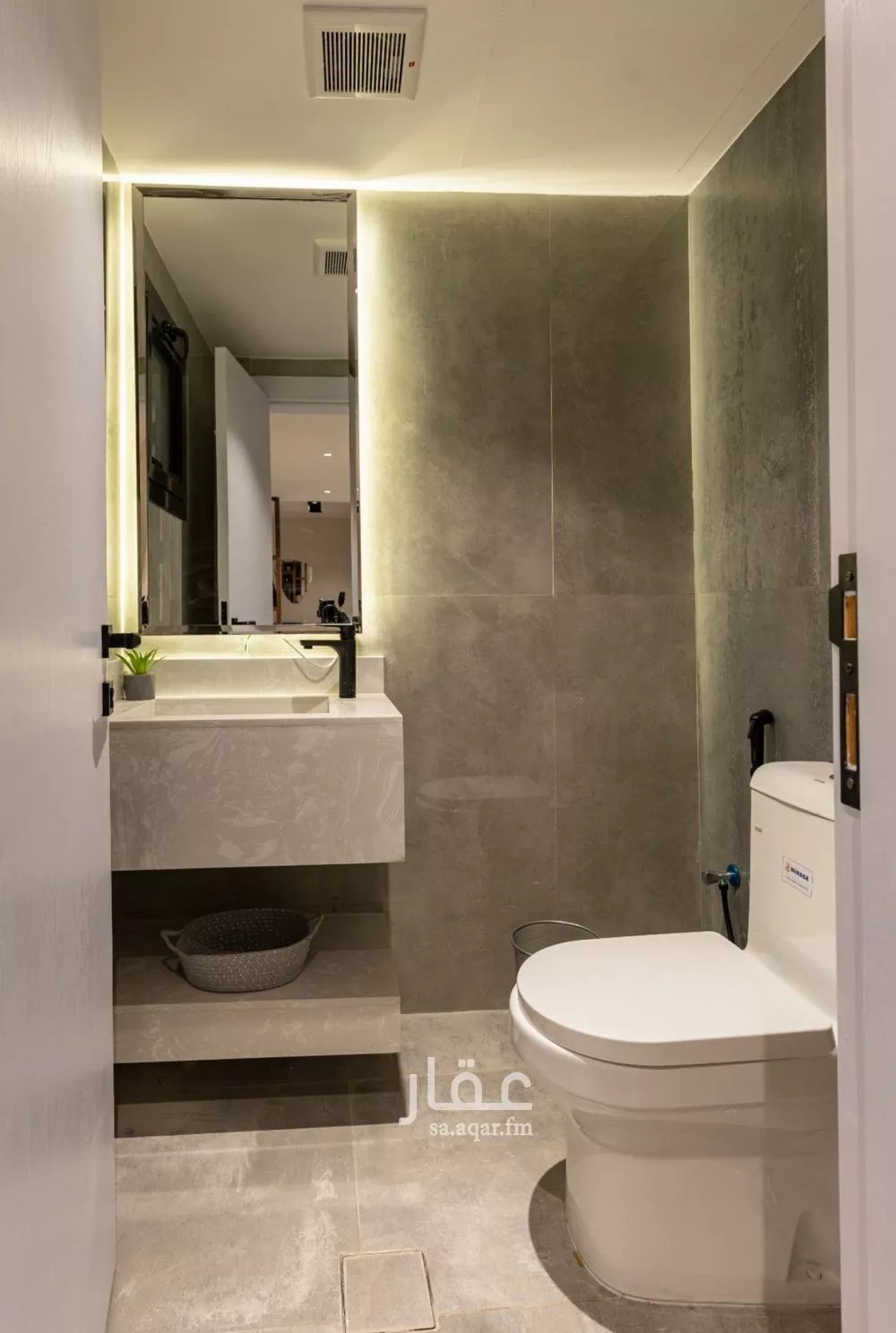 3 bedroom apartment in Al Aqiq 13
