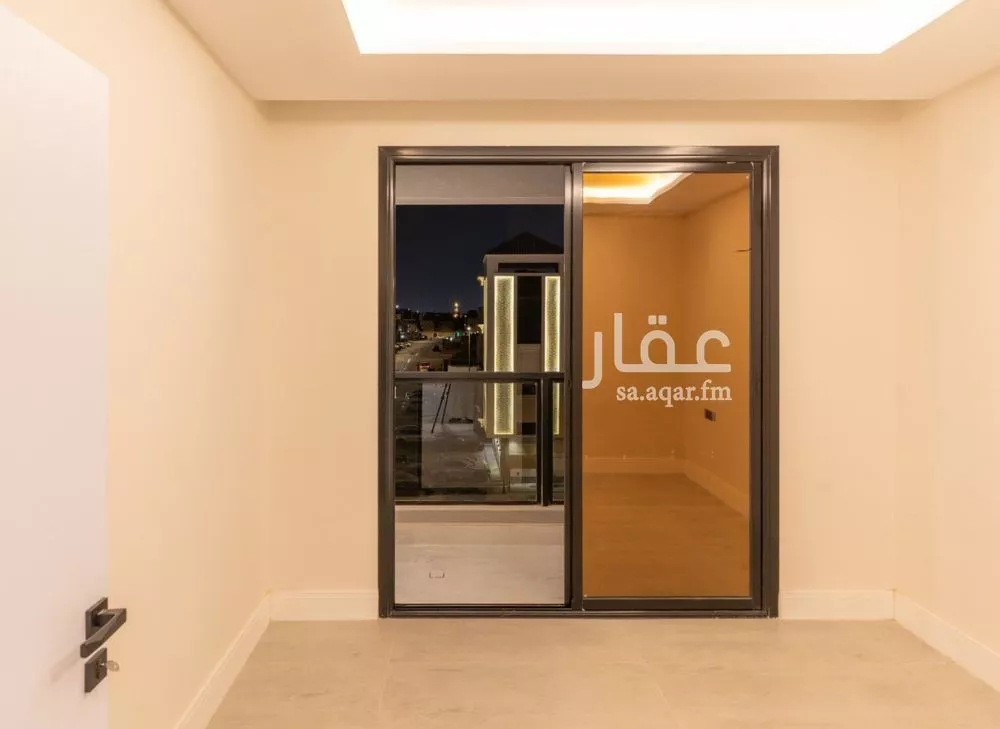 3 bedroom apartment in Al Aqiq 7