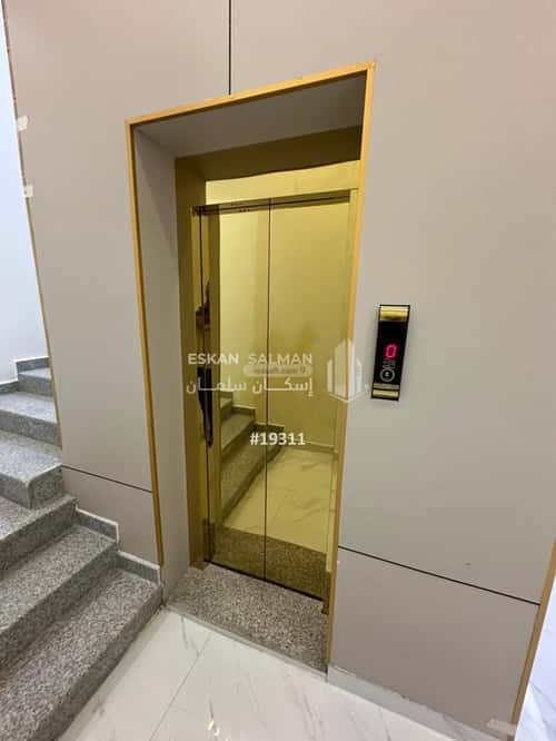 6 bedroom floor in Al Janadriyah 10