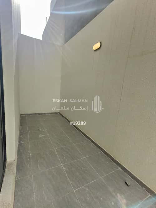 5 bedroom floor in Al Janadriyah 6