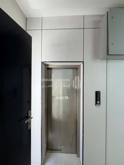 5 bedroom apartment in Al Janadriyah 10
