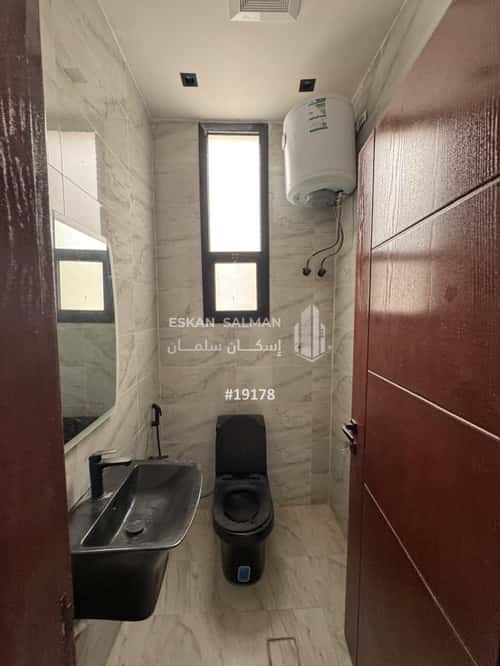 5 bedroom apartment in Al Janadriyah 8