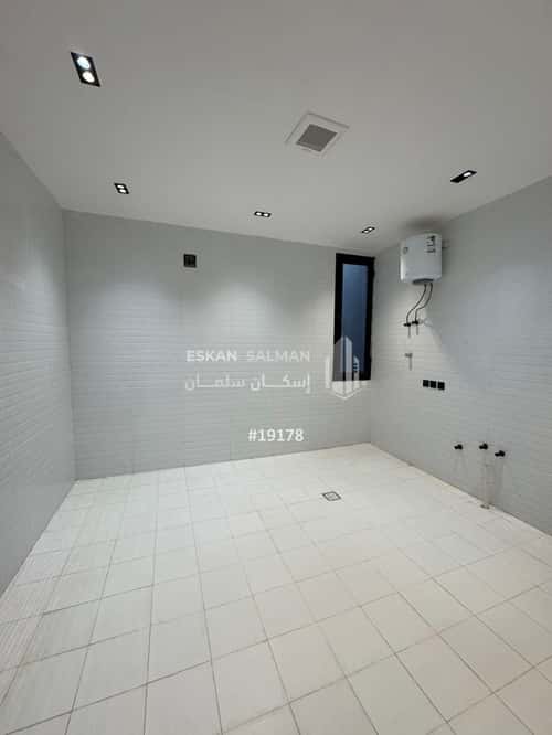 5 bedroom apartment in Al Janadriyah 9
