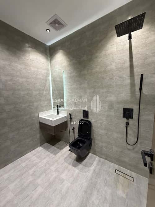 5 bedroom floor in Al Khaleej 2