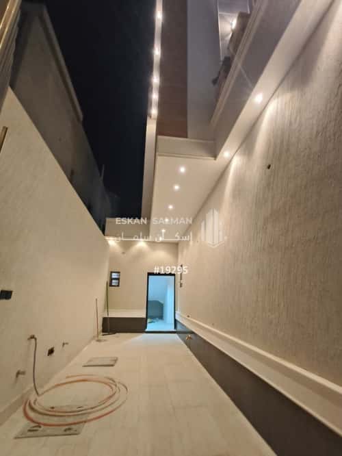 6 bedroom apartment in Al Janadriyah 3